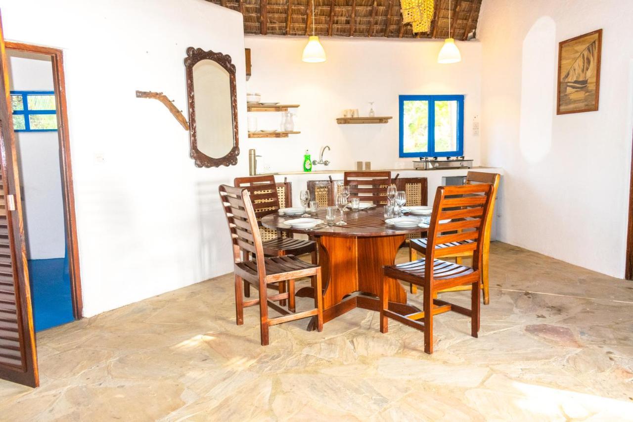 Hibiscus Beach House Pangani Экстерьер фото