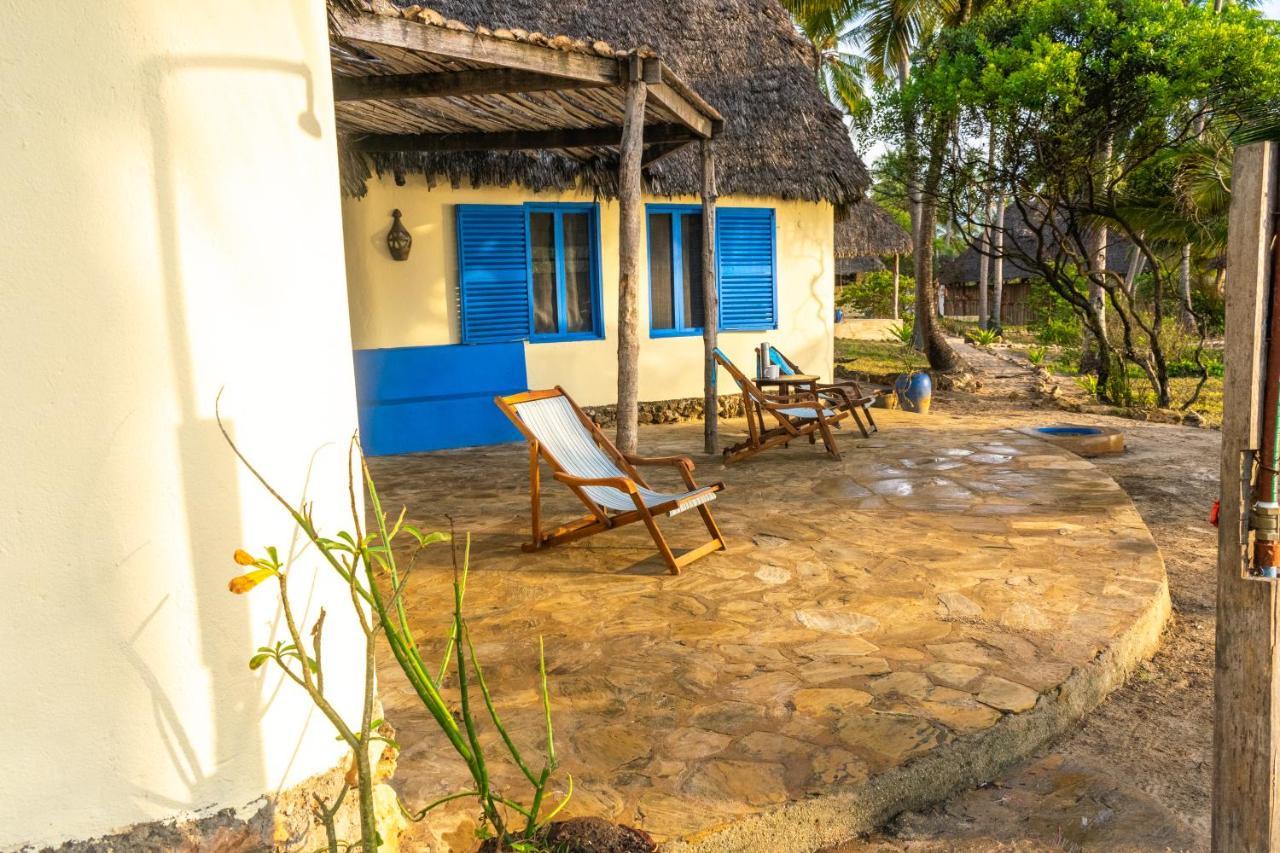 Hibiscus Beach House Pangani Экстерьер фото
