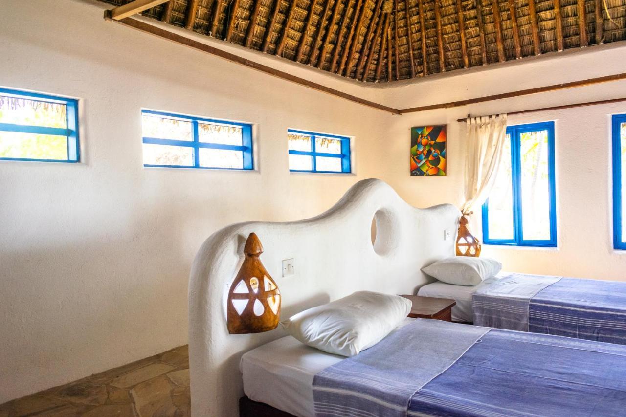 Hibiscus Beach House Pangani Экстерьер фото